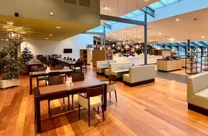 Tribes-AdamZuiderhof-Bar
